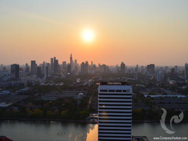 6096 - 3 bdr Condominium for rent in Bangkok - Asoke