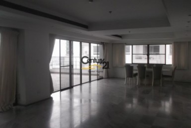 Bangkok Phrom Phong - Huge condominium with pool for Rent [ABKR1170SP]