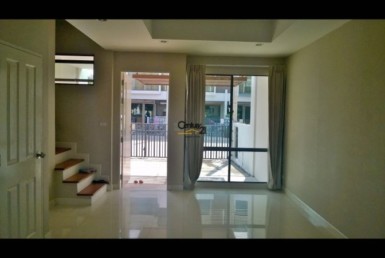Bangkok Bangchak - Townhouse for Rent [HBKRS1052TP]